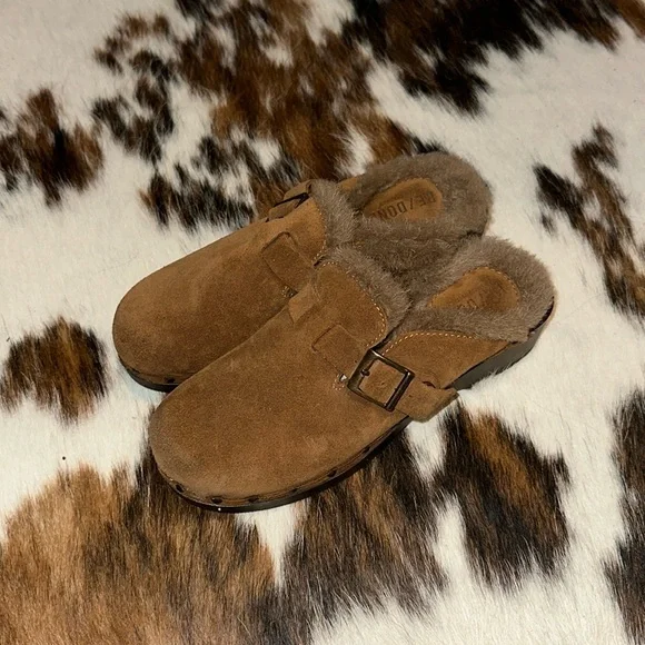 RE/DONE Cottagecore Brown Suede Clogs - Picture 2 of 8
